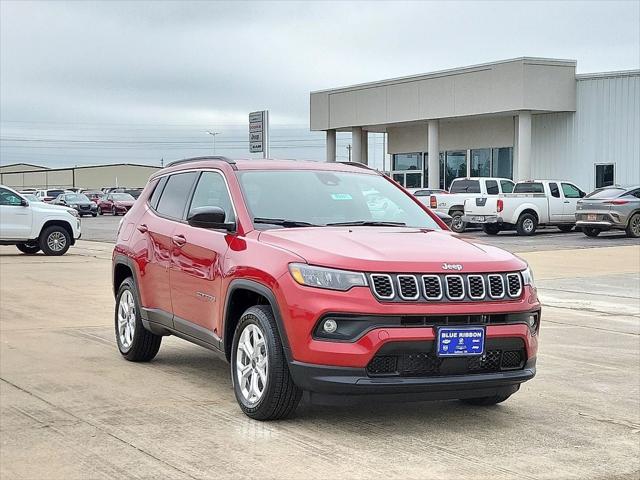 2025 Jeep Compass COMPASS LATITUDE 4X4