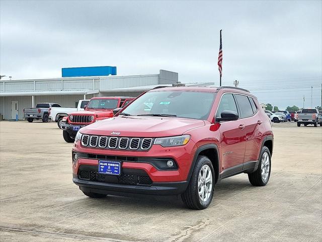 2025 Jeep Compass COMPASS LATITUDE 4X4