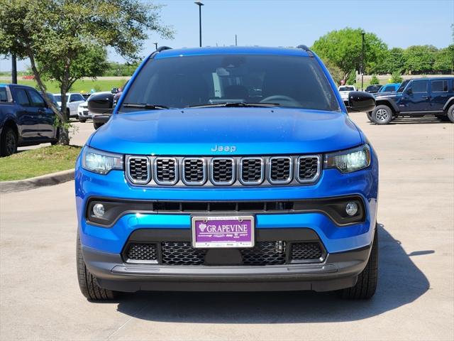 2025 Jeep Compass COMPASS LATITUDE 4X4