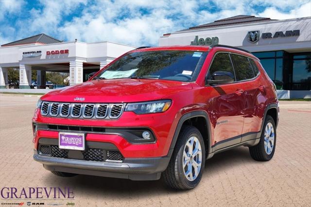 2025 Jeep Compass COMPASS LATITUDE 4X4