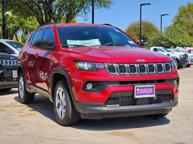 2025 Jeep Compass COMPASS LATITUDE 4X4