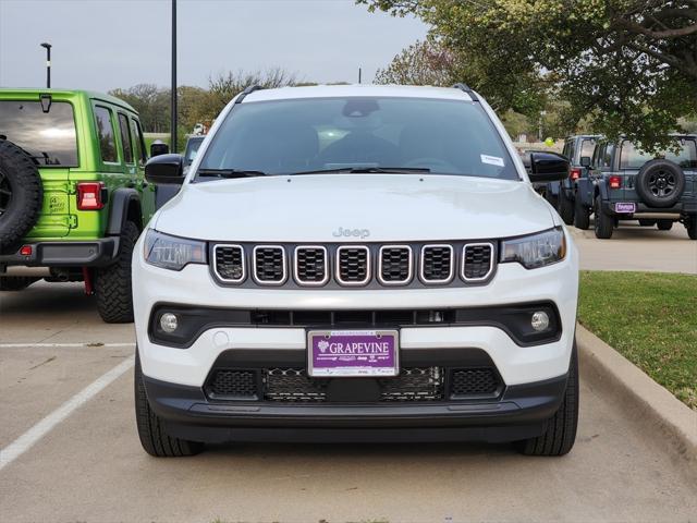 2025 Jeep Compass COMPASS LATITUDE 4X4