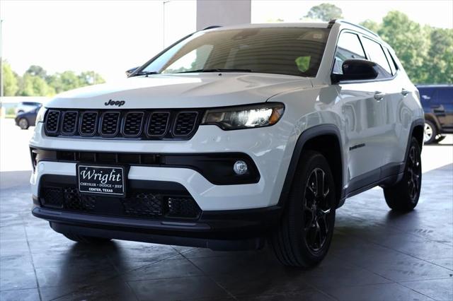 2025 Jeep Compass COMPASS LATITUDE 4X4