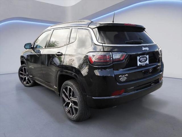 2025 Jeep Compass COMPASS LIMITED 4X4