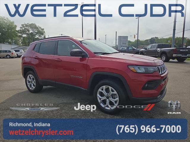 2025 Jeep Compass COMPASS LATITUDE 4X4