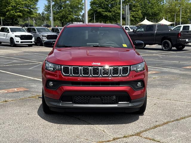 2025 Jeep Compass COMPASS LATITUDE 4X4