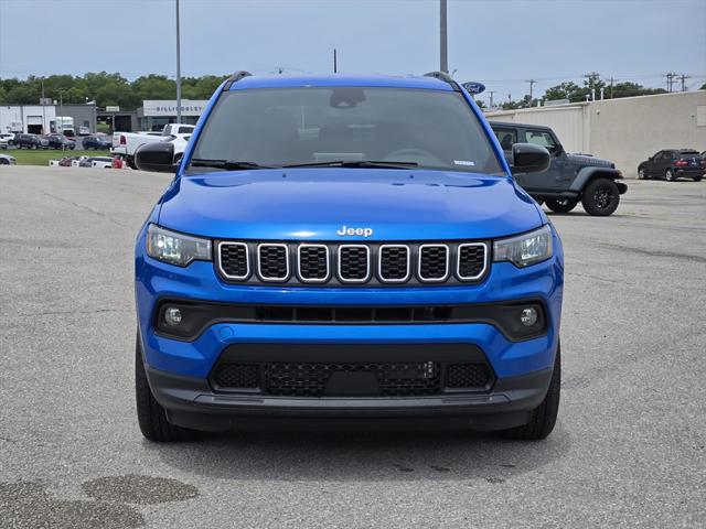 2025 Jeep Compass COMPASS LATITUDE 4X4