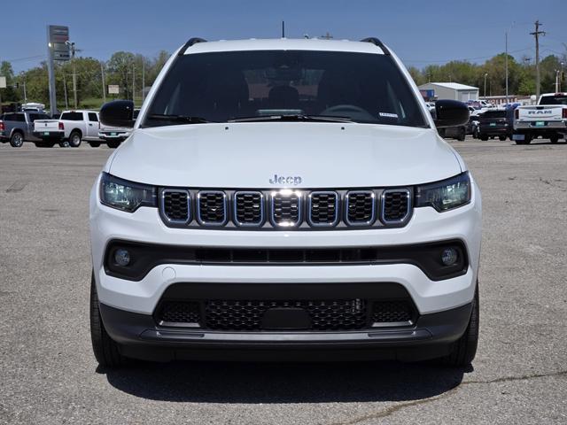 2025 Jeep Compass COMPASS LATITUDE 4X4