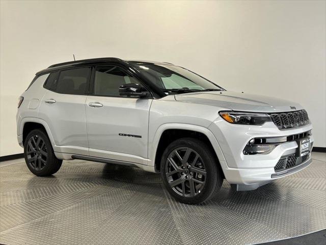 2025 Jeep Compass COMPASS LIMITED 4X4