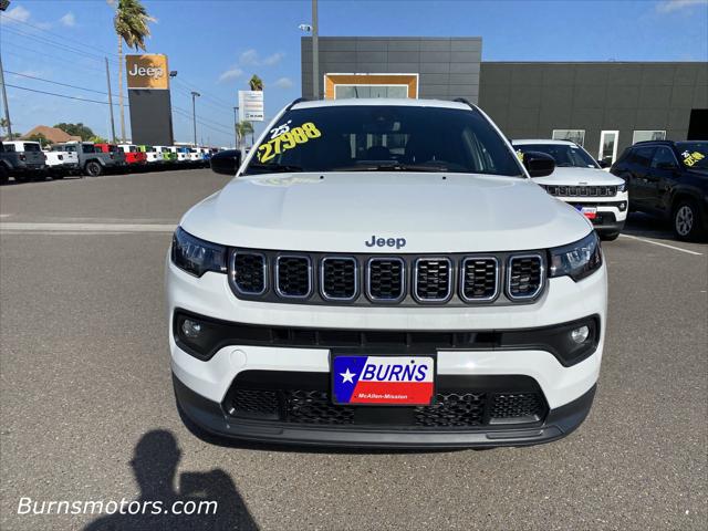 2025 Jeep Compass COMPASS LATITUDE 4X4