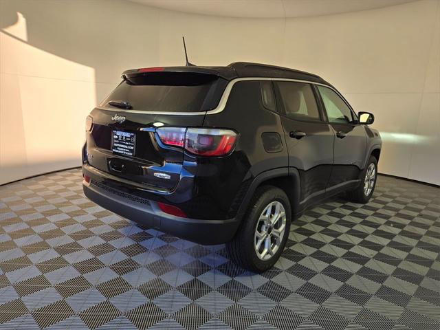 2025 Jeep Compass COMPASS LATITUDE 4X4
