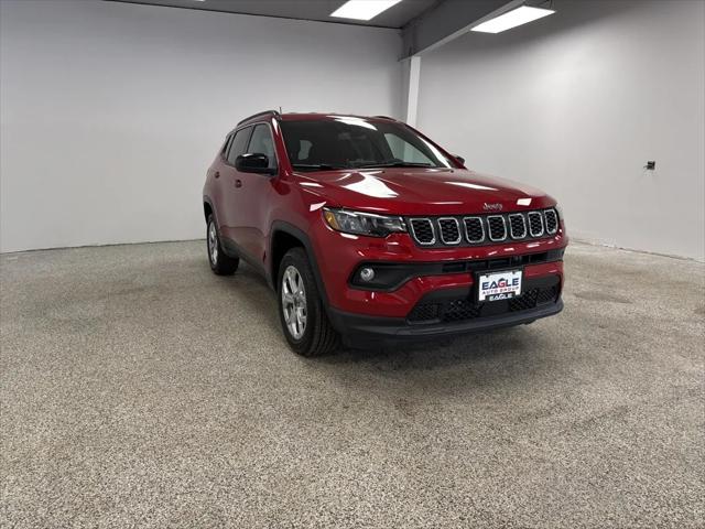 2025 Jeep Compass COMPASS LATITUDE 4X4