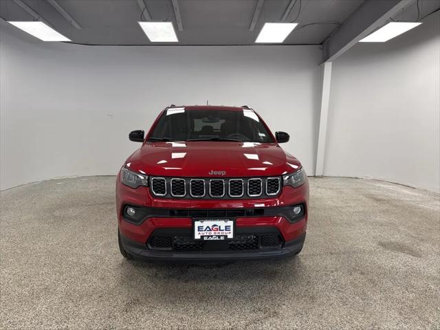 2025 Jeep Compass COMPASS LATITUDE 4X4
