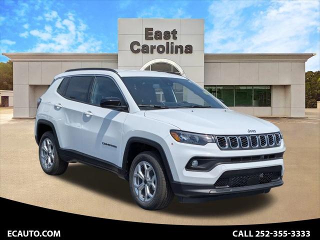 2025 Jeep Compass COMPASS LATITUDE 4X4