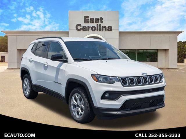 2025 Jeep Compass COMPASS LATITUDE 4X4