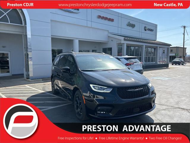 2025 Chrysler Pacifica Hybrid PACIFICA PLUG-IN HYBRID S APPEARANCE