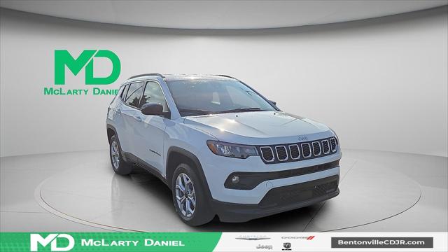2025 Jeep Compass COMPASS LATITUDE 4X4