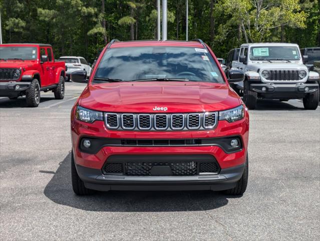 2025 Jeep Compass COMPASS LATITUDE 4X4