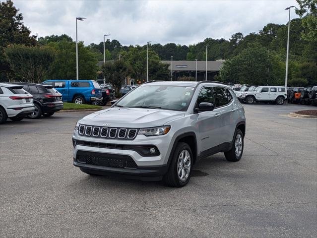 2025 Jeep Compass COMPASS LATITUDE 4X4