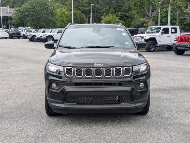 2025 Jeep Compass COMPASS LATITUDE 4X4