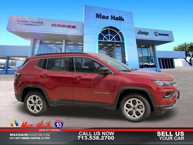 2025 Jeep Compass COMPASS LATITUDE 4X4