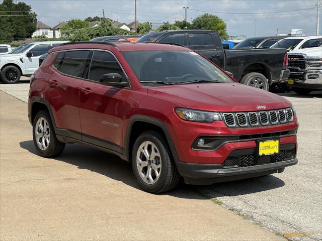 2025 Jeep Compass COMPASS LATITUDE 4X4