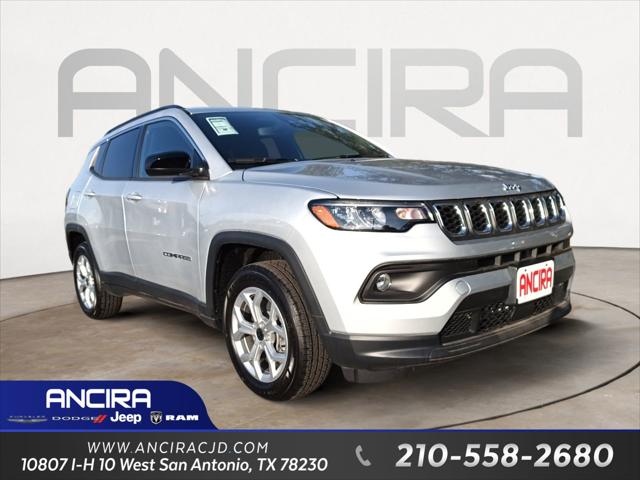 2025 Jeep Compass COMPASS LATITUDE 4X4