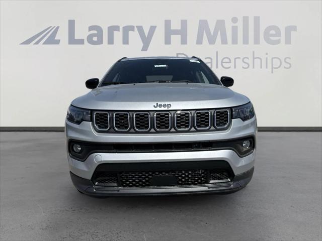 2025 Jeep Compass COMPASS LATITUDE 4X4