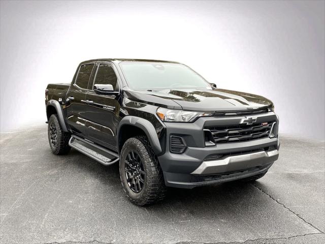 2023 Chevrolet Colorado 4WD Crew Cab Short Box Trail Boss