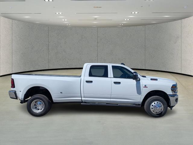 2025 RAM Ram 3500 RAM 3500 TRADESMAN CREW CAB 4X4 8 BOX