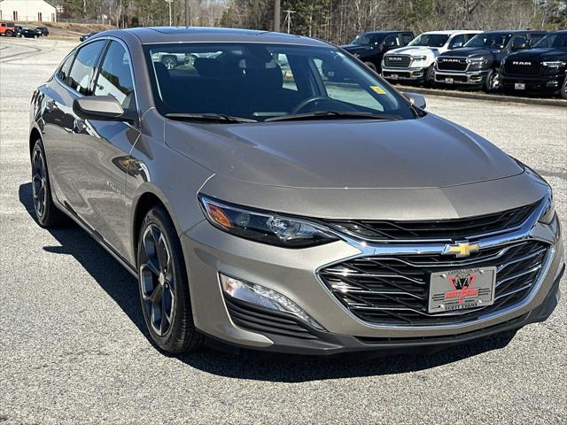 2022 Chevrolet Malibu FWD LT