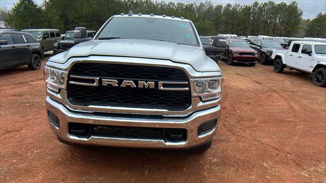 2024 RAM Ram 3500 Chassis Cab RAM 3500 TRADESMAN CREW CAB CHASSIS 4X4 60 CA
