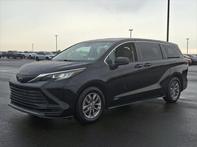 2021 Toyota Sienna LE