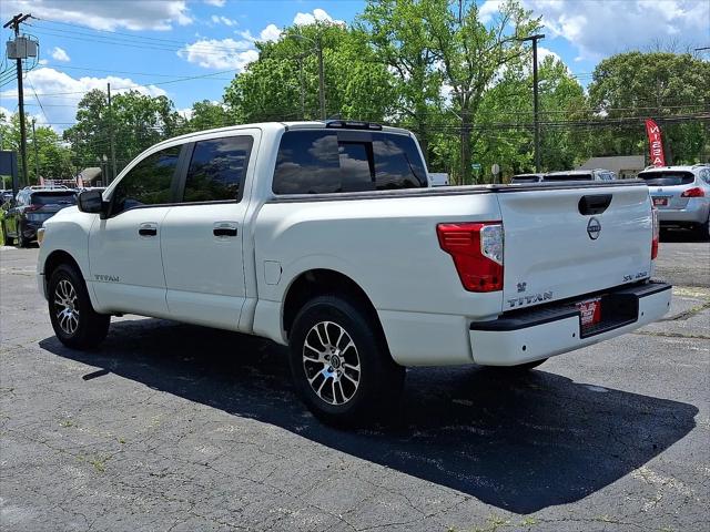 2023 Nissan Titan Crew Cab SV 4x4