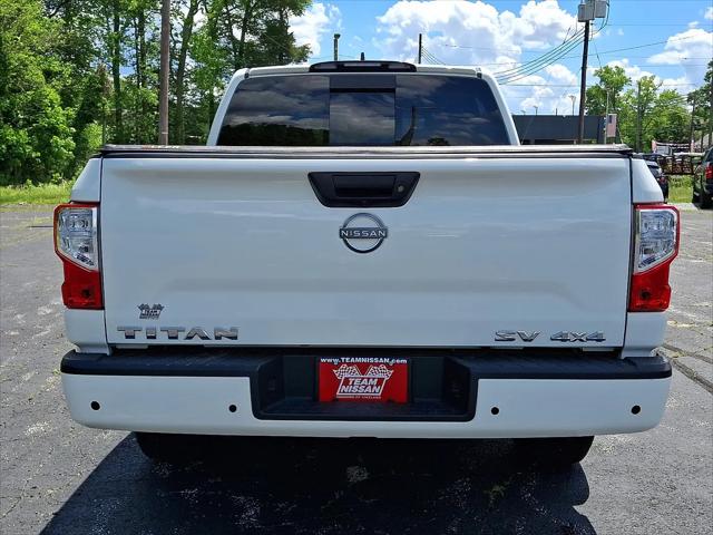 2023 Nissan Titan Crew Cab SV 4x4