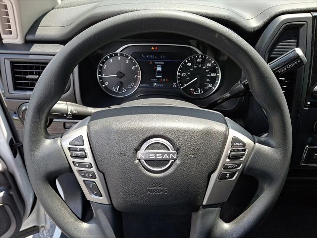 2023 Nissan Titan Crew Cab SV 4x4