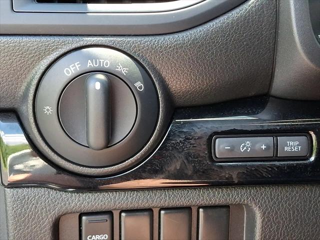 2023 Nissan Titan Crew Cab SV 4x4