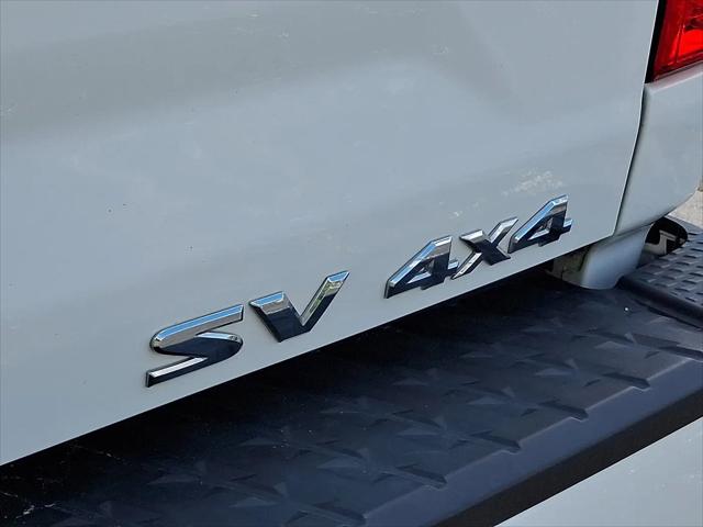 2023 Nissan Titan Crew Cab SV 4x4