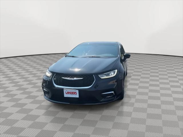 2023 Chrysler Pacifica Touring