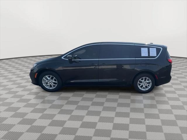 2023 Chrysler Pacifica Touring