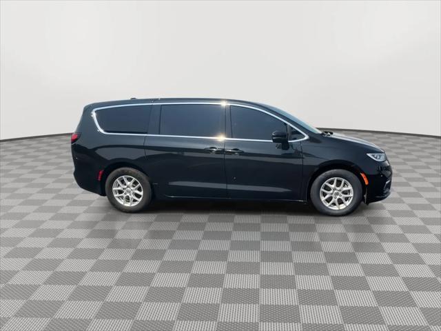 2023 Chrysler Pacifica Touring