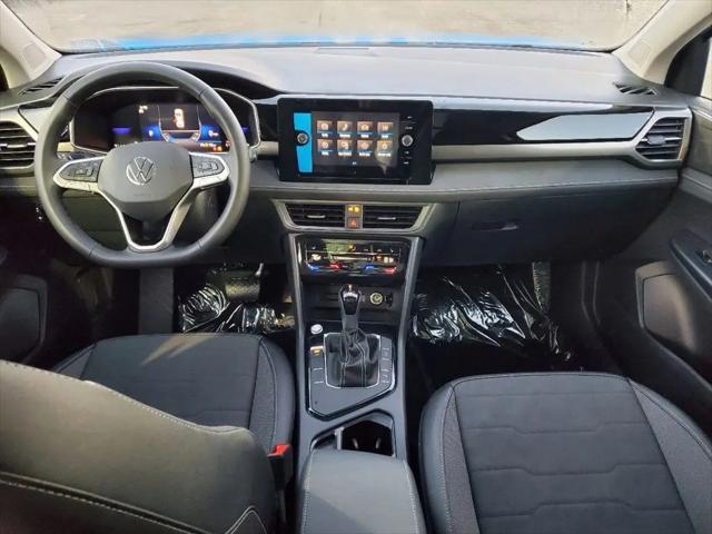 2025 Volkswagen Taos 1.5T SE Black