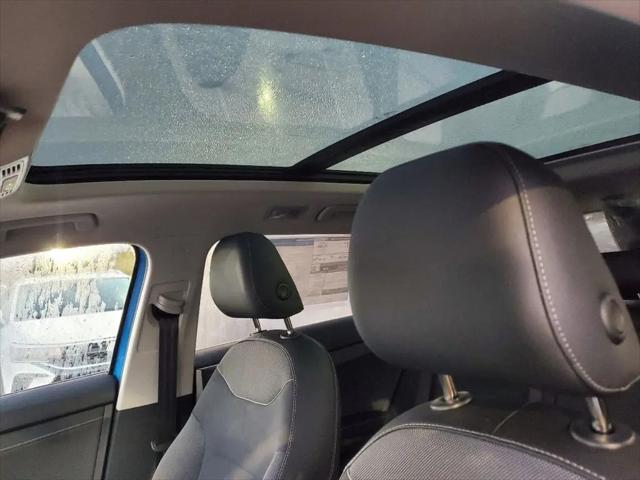 2025 Volkswagen Taos 1.5T SE Black