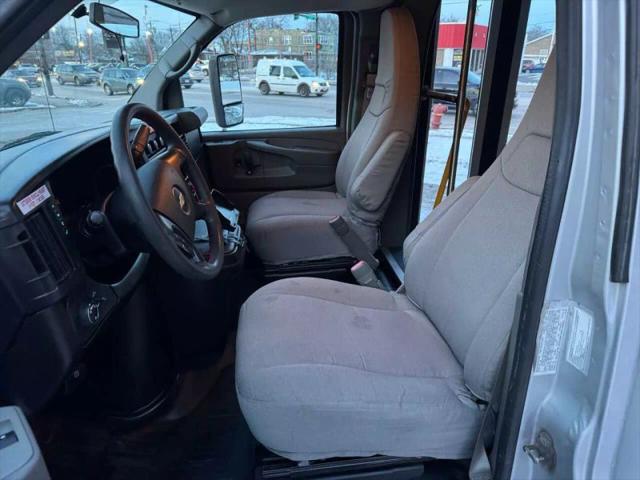 2014 Chevrolet Express Cutaway 3500