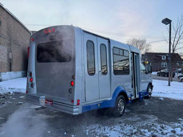 2014 Chevrolet Express Cutaway 3500