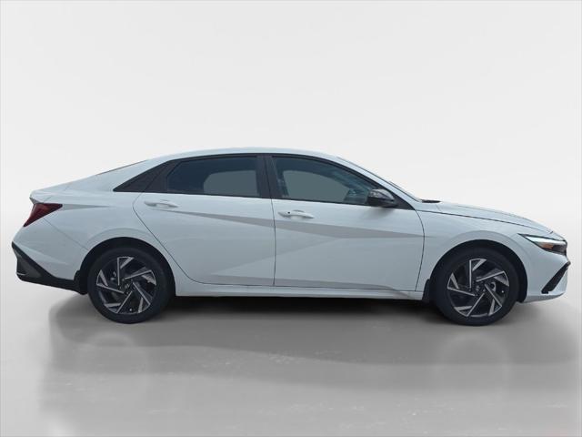 2025 Hyundai Elantra Hybrid SEL Sport