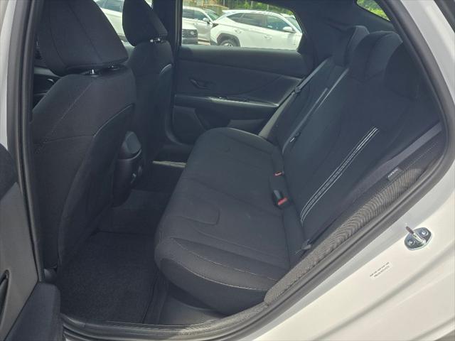 2025 Hyundai Elantra Hybrid SEL Sport