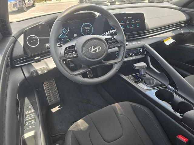 2025 Hyundai Elantra Hybrid SEL Sport