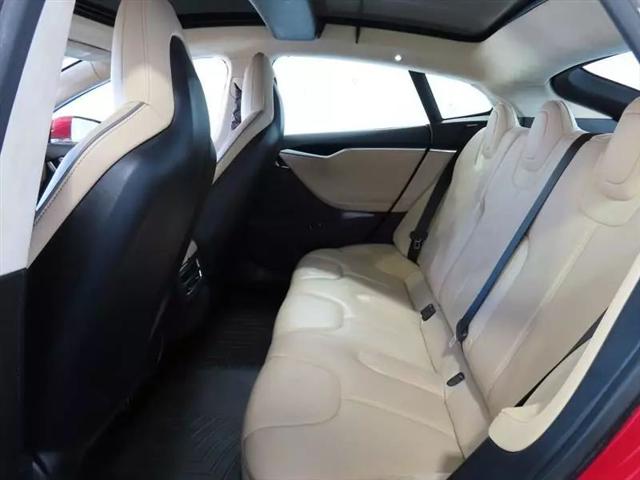 2013 Tesla Model S Performance