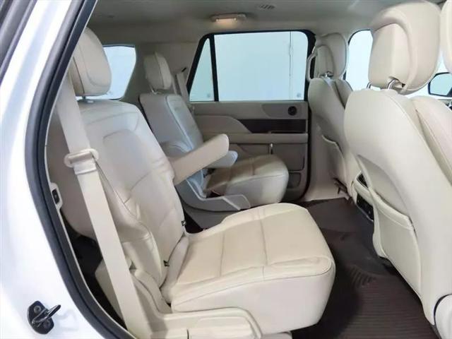 2019 Lincoln Navigator Select